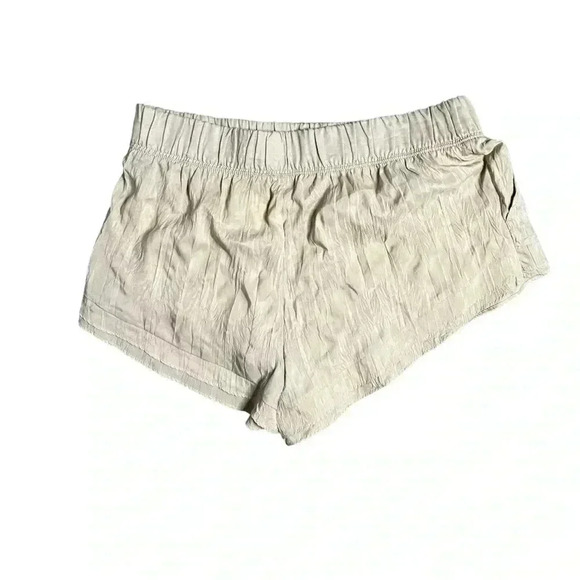 NWT Free People Movement Let's Go Out shorts khaki size medium - Picture 4 of 6